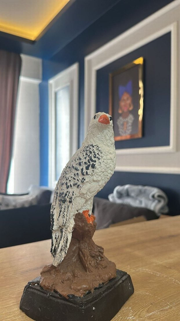 Beyaz Gri Kuş Figürü Biblo - Görsel 2