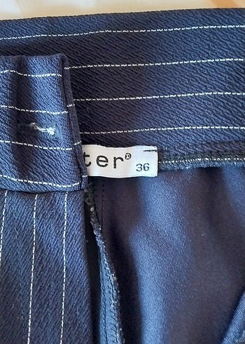 Lacivert Çizgili Pilili Kadın Kumaş Pantolon - Görsel 2