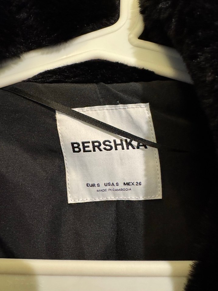 Bershka Siyah Kadın Kürk Kaban - Görsel 2