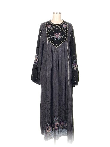 Zara Günlük Elbise %70 İndirimli.