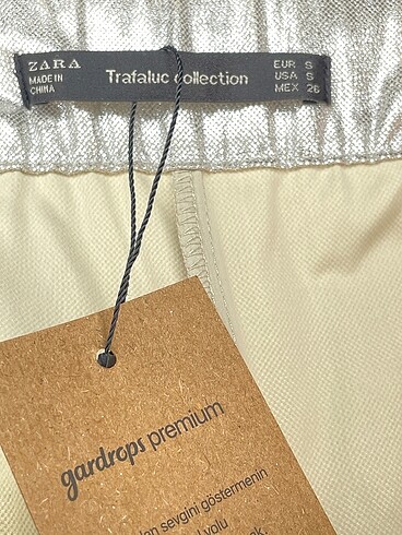 s Beden çeşitli Renk Zara Kumaş Pantolon %70 İndirimli.