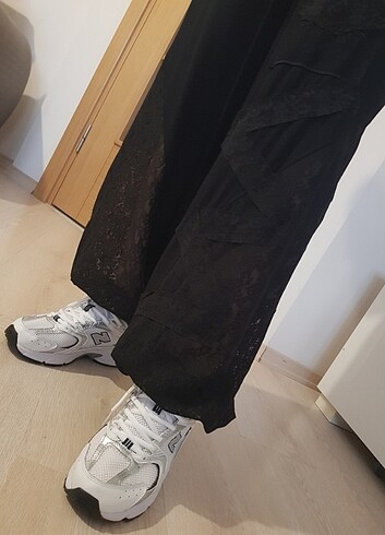 Diğer Dantel detaylı bol kesim pantalon