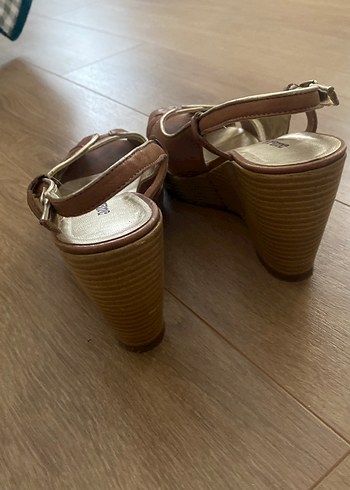 38 Beden camel Renk Dolgu topuklu camel sandalet