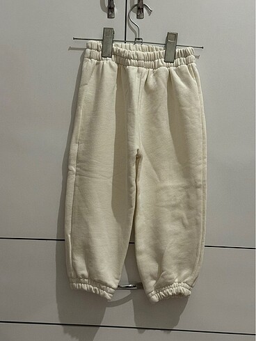 Paçası lastikli pijama