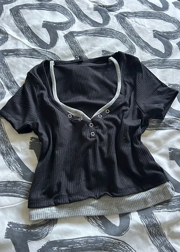 American Vintage Gri Düğmeli Kısa Kollu Crop Top