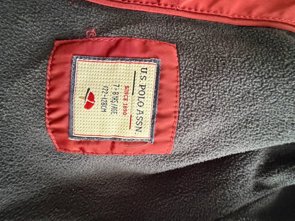 USPA marka. Erkek Çocuk bordo Fermuarlı Yelek - Görsel 2