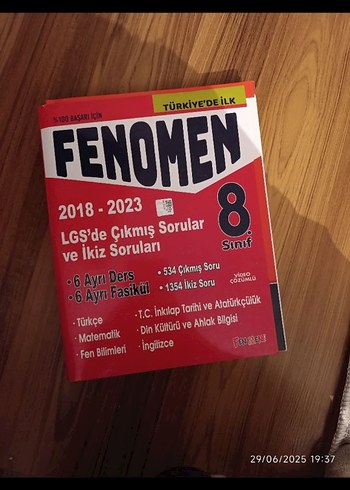 Fenomen 8. Sınıf LGS Çıkmış Sorular Kitabı