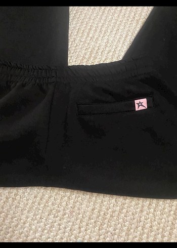 Siyah Baskılı Rahat Kesim Kadın Eşofman - Görsel 3