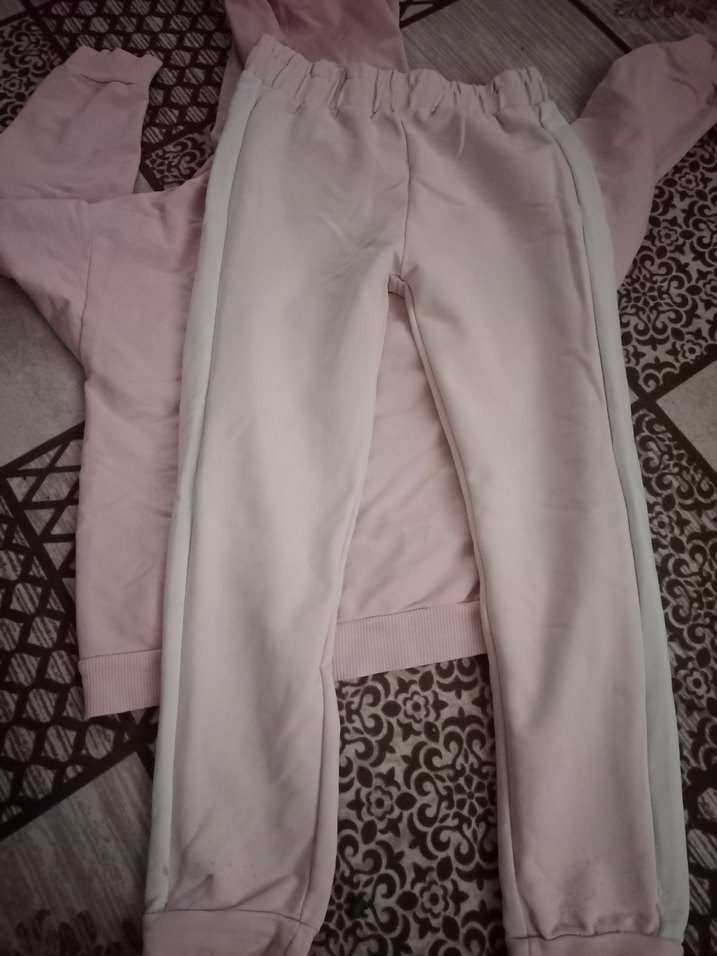 Kızlar için Kapüşonlu Rahat Eşofman Takımı - Görsel 4