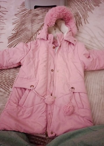 Kız Çocuk Kapüşonlu Pembe Kürklü Mont