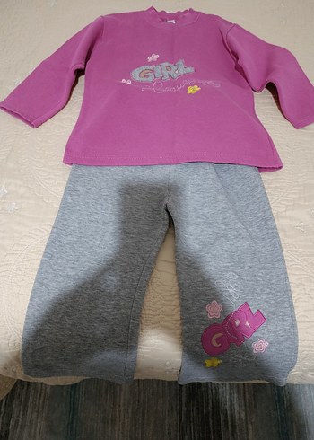 Uzun Kollu Örgü Kız Bebek Takımı