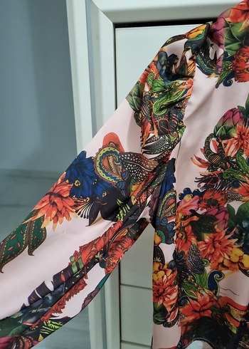 Desenli HM pamuklu saten bluz - Görsel 2