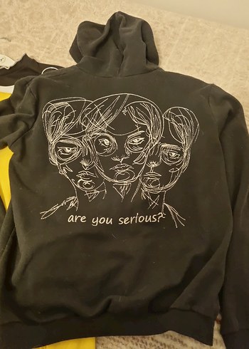 Kadın Siyah Kapüşonlu Baskılı Sweatshirt - Görsel 3