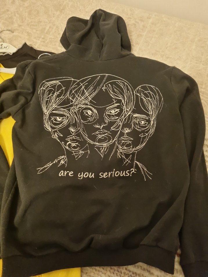 Kadın Siyah Kapüşonlu Baskılı Sweatshirt - Görsel 3