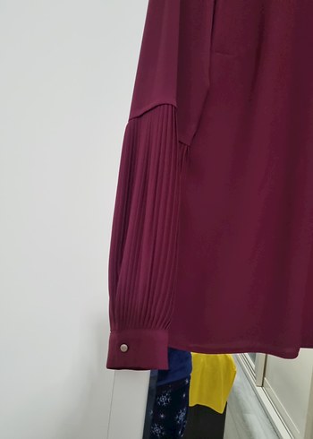 Bordo Piliseli Yüksek Yakalı Kadın marka bluz - Görsel 2