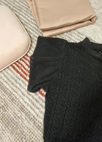 zara etiketi kesik triko bluz - Görsel 4