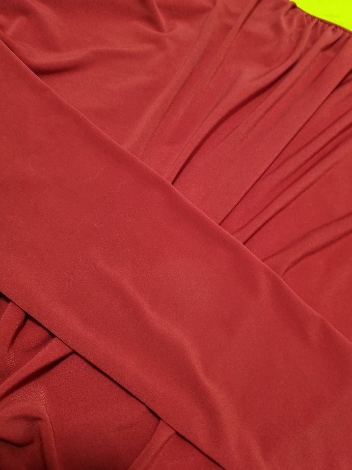 Kırmızı Yüksek Yakalı Drapeli bluz - Görsel 2