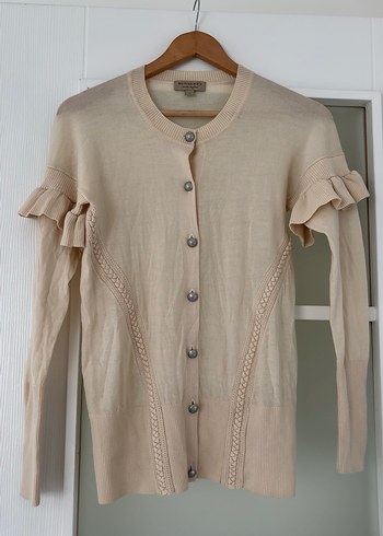 Burberry Orijinal Ekru Firfir Detayli Metal Dugmeli Hirka M