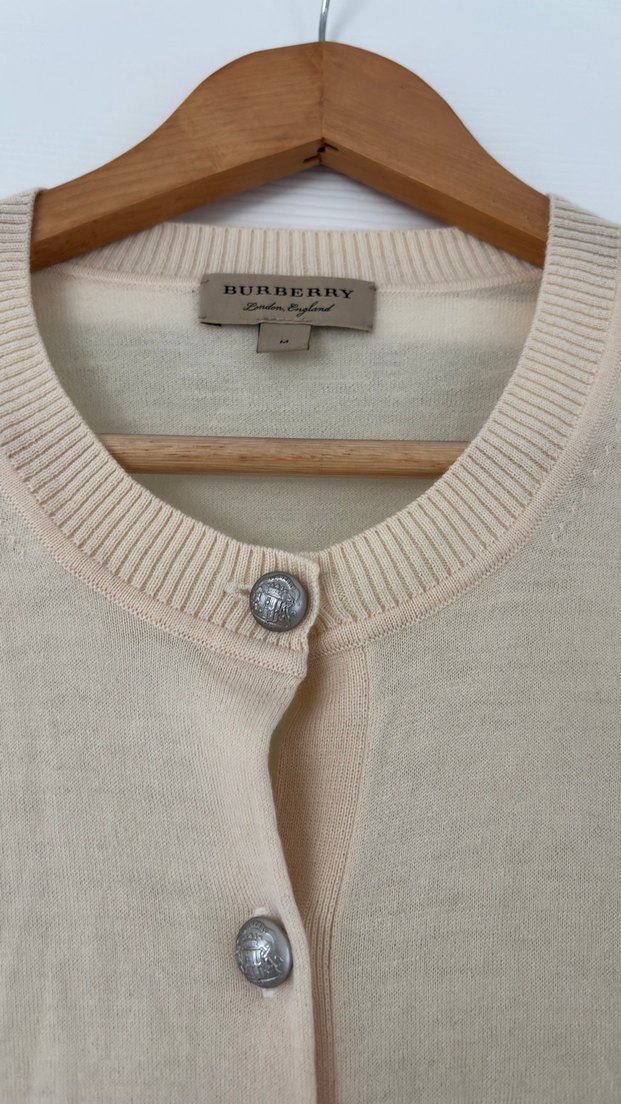 Burberry Orijinal Ekru Fırfır Detaylı Metal Düğmeli Hırka - M — görsel 2/4