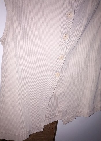 Düğmeli Bej Kolsuz crop - Görsel 3