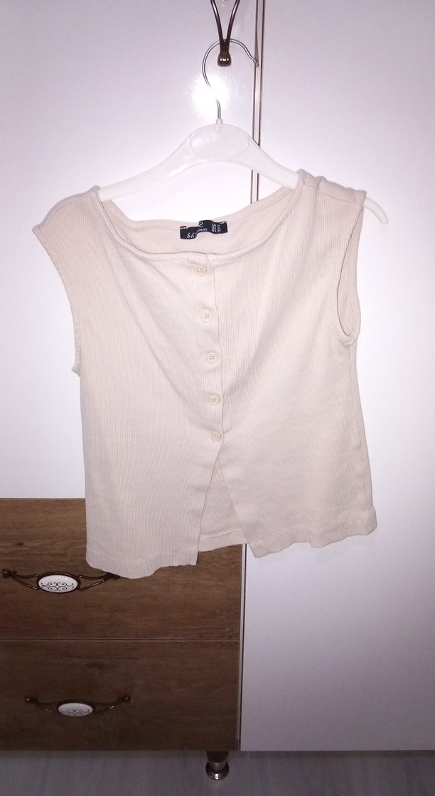 Düğmeli Bej Kolsuz crop - Görsel 4