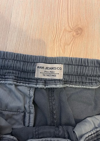 Erkek Gri Rahat Kesim Denim Şort - Görsel 2