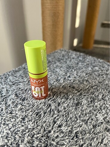 Beden Nyx fat oil
