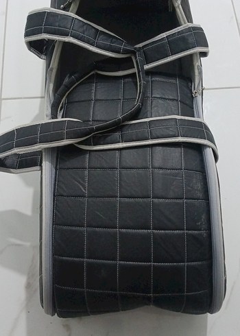 Siyah ve Gri Çocuk Araç Koltuğu - Görsel 2