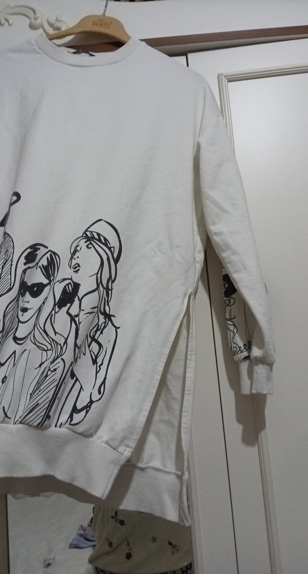 Beyaz Baskılı Oversize Kadın Sweatshirt - Görsel 3