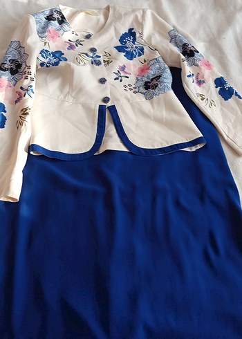 Çiçek Desenli Mavi Uzun Kollu  etekli takim - Görsel 4