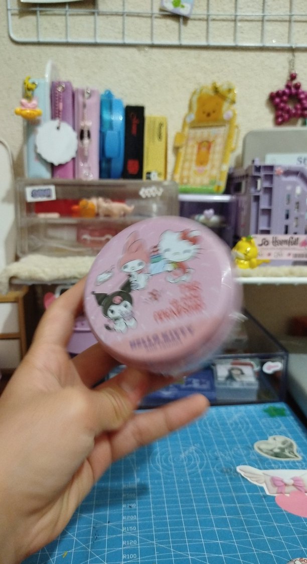 Hello Kitty ve Arkadaşları metal kutu (sıfır) - Görsel 3