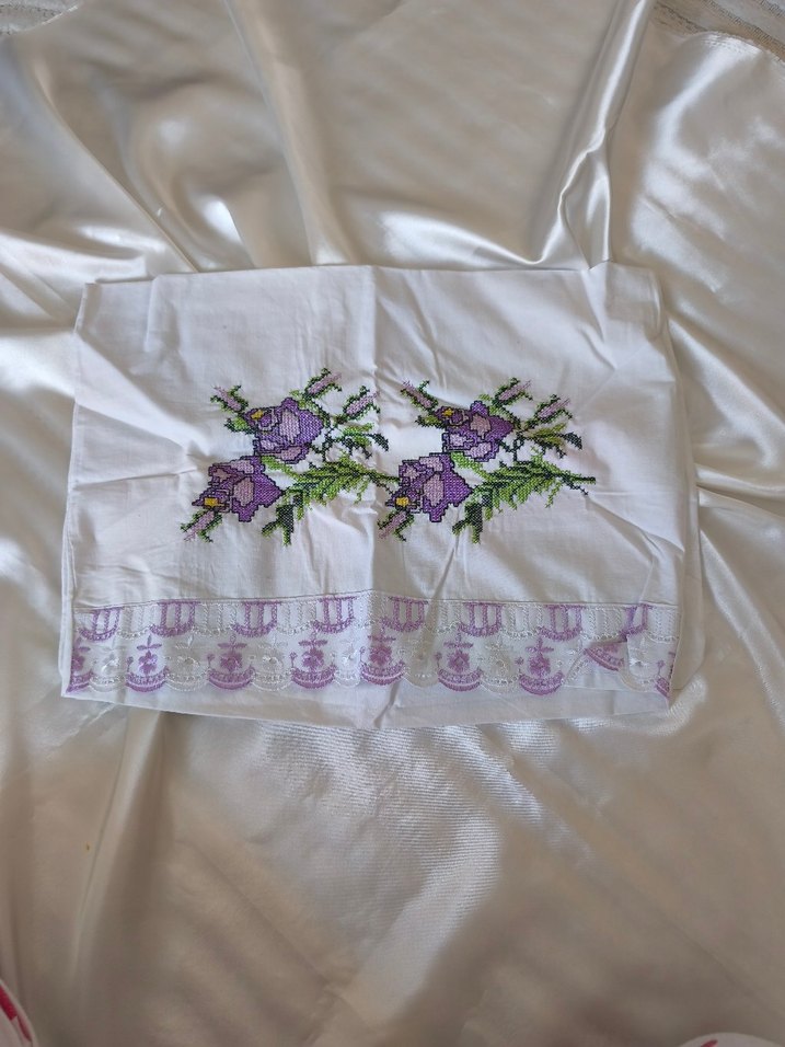 Nakışlı Mor yastık kılıfı - Görsel 3