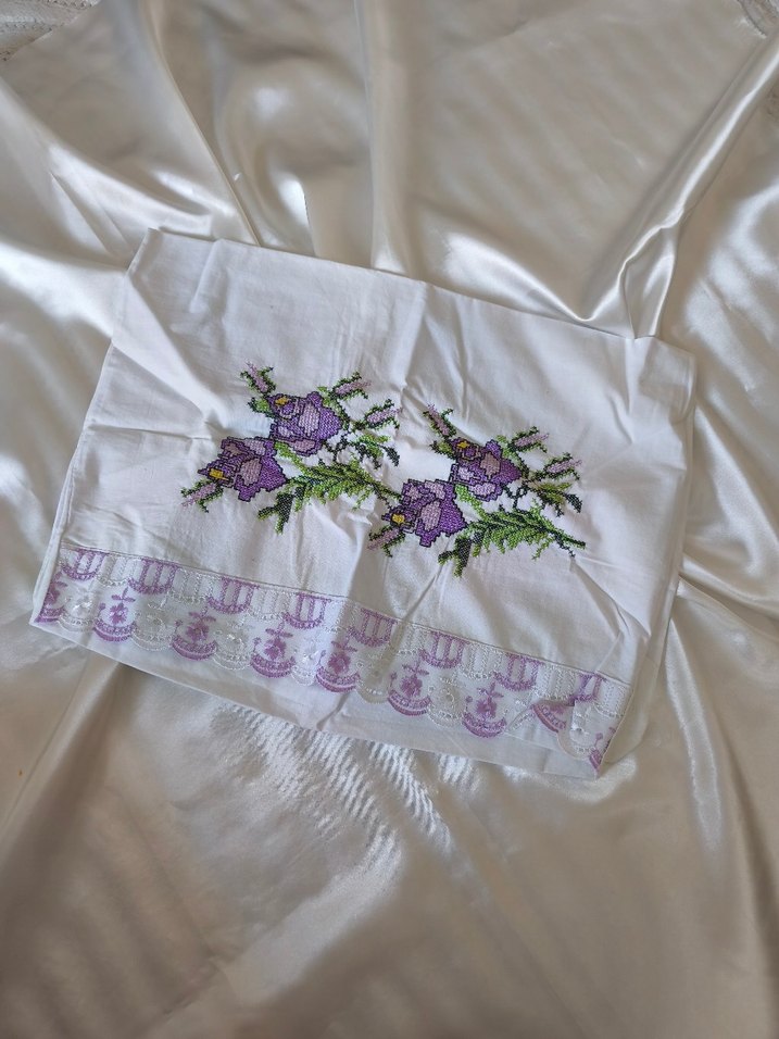 Nakışlı Mor yastık kılıfı - Görsel 2