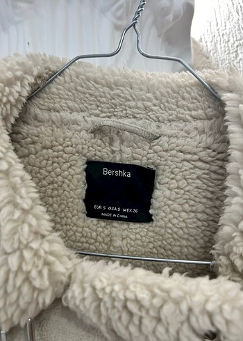 Bershka Kürklü Bej Kısa Kadın Ceket BERSHKA