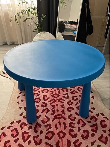 Ikea Mammut cocuk masasi