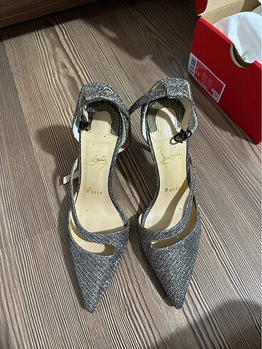 Louboutin replika