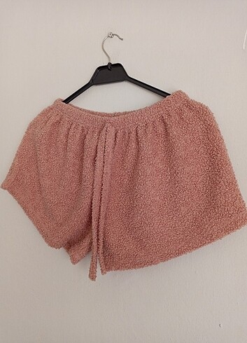 Zara Peluş Mini Şort 