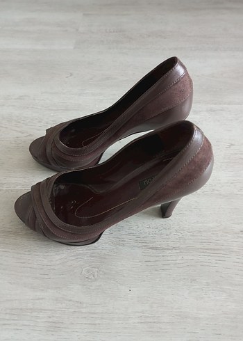 37 Beden Kahverengi Deri Stiletto Topuklu Kadın Ayakkabı
