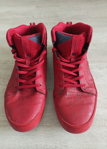 Nike Kırmızı Bağcıklı Basketbol Ayakkabısı