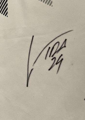 Beşiktaş 2019 2020 Orjinal İmzalı Forma - Görsel 3