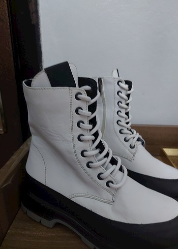 Beyaz Siyah Bağcıklı Platform Kadın Bot - Görsel 2