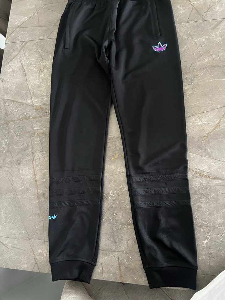 Orijinal adidas erkek eşofmanı - Görsel 2