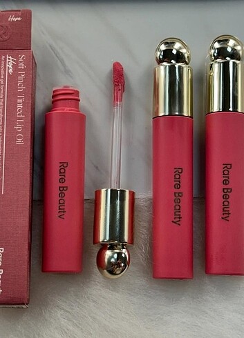 Rare beauty lip oil