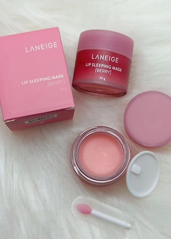 Laneige Berry Lip Sleeping Mask