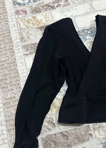 V Yaka Siyah Kısa Örgü Kadın Bluz - Görsel 4