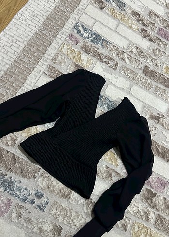 V Yaka Siyah Kısa Örgü Kadın Bluz - Görsel 2