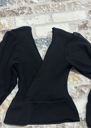 V Yaka Siyah Kısa Örgü Kadın Bluz - Görsel 3