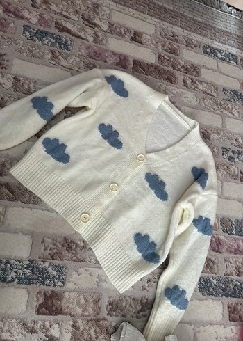 Bulut Desenli Beyaz Örgü Hırka - Görsel 2