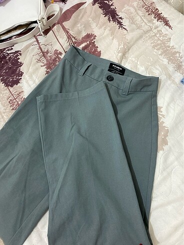 32 Beden gri Renk Pull and bear kumaş pantolon