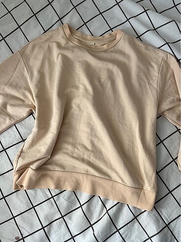 krem sweatshirt